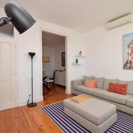 Charming Seaview Three Bedroom *