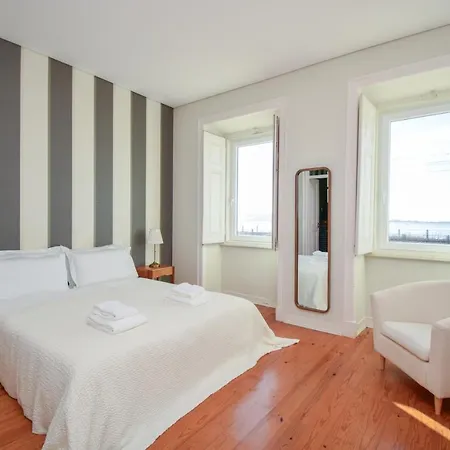 アパート Charming Seaview Three Bedroom